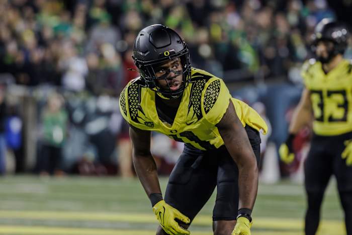 Oregon Ducks junior cornerback Trikweze Bridges against the USC Trojans.
